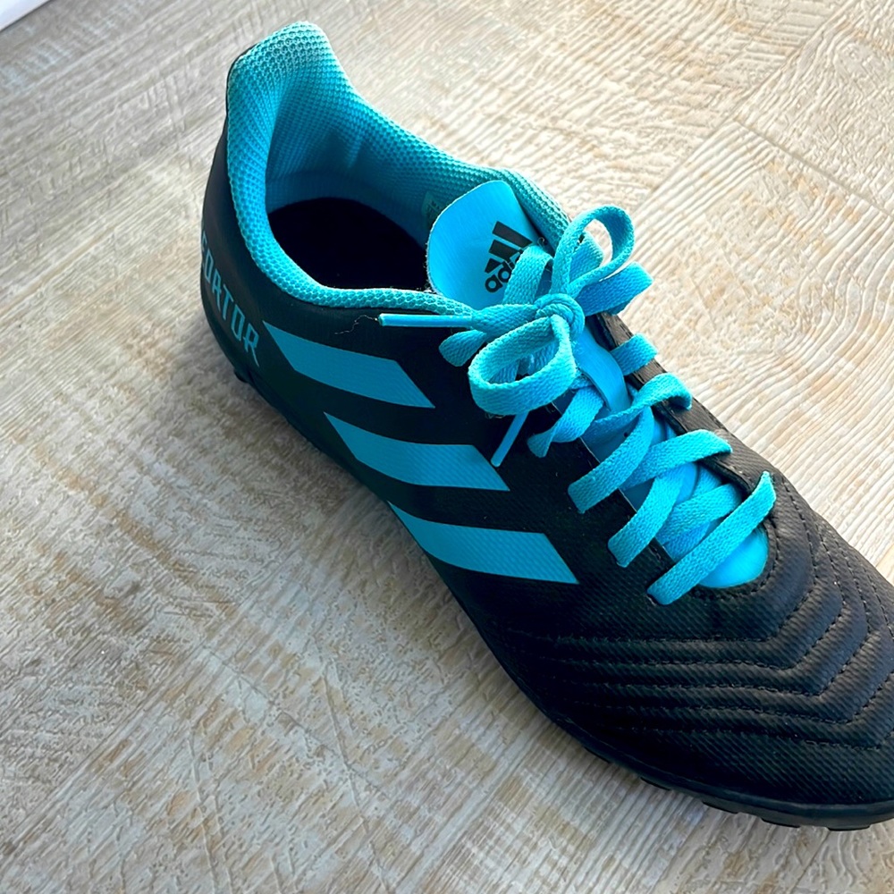 Indoor soccer cleats girls